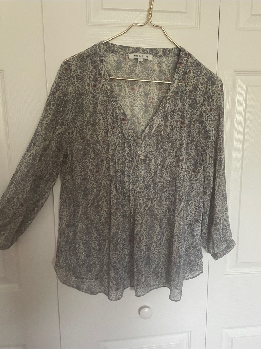 Rose & Olive Sheer Gray Floral V-Neck Button Blouse